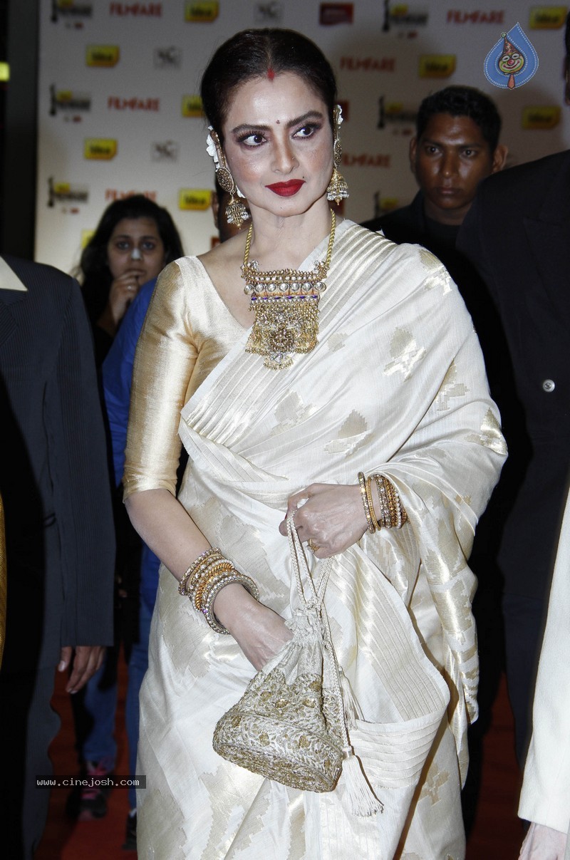 61st Idea Filmfare Awards 2013 Photos - 33 / 97 photos