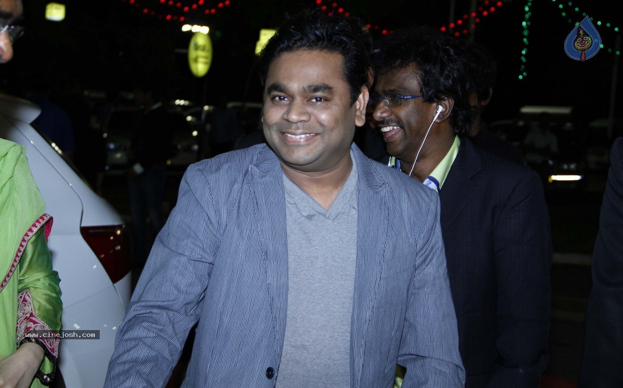 61st Idea Filmfare Awards 2013 Photos - 53 / 97 photos