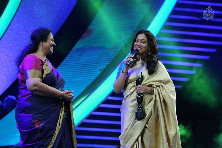 62nd Filmfare Awards South Event Photos - 11 / 82 photos