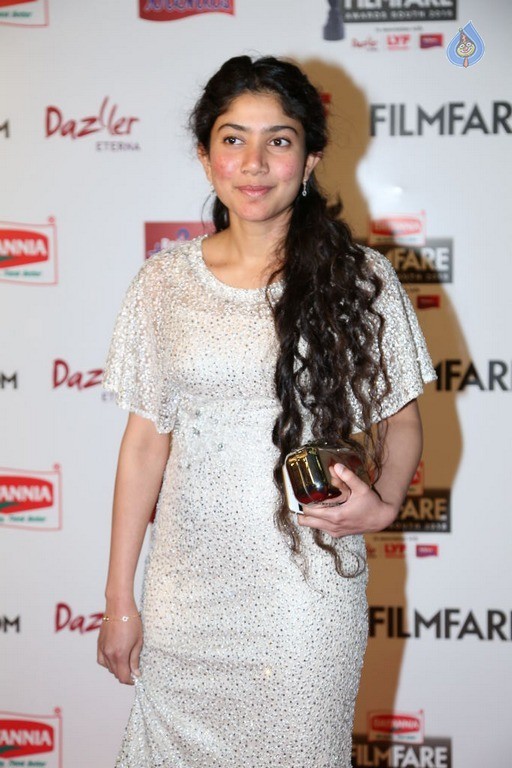 63rd Britannia Filmfare Awards South Event Photos 2 - 86 / 99 photos