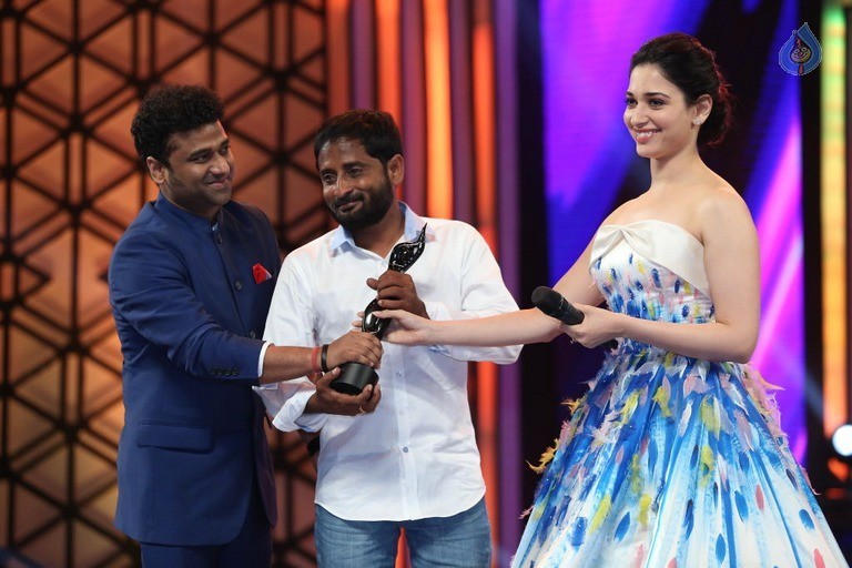 63rd Britannia Filmfare Awards South Event Photos 3 - 35 / 110 photos