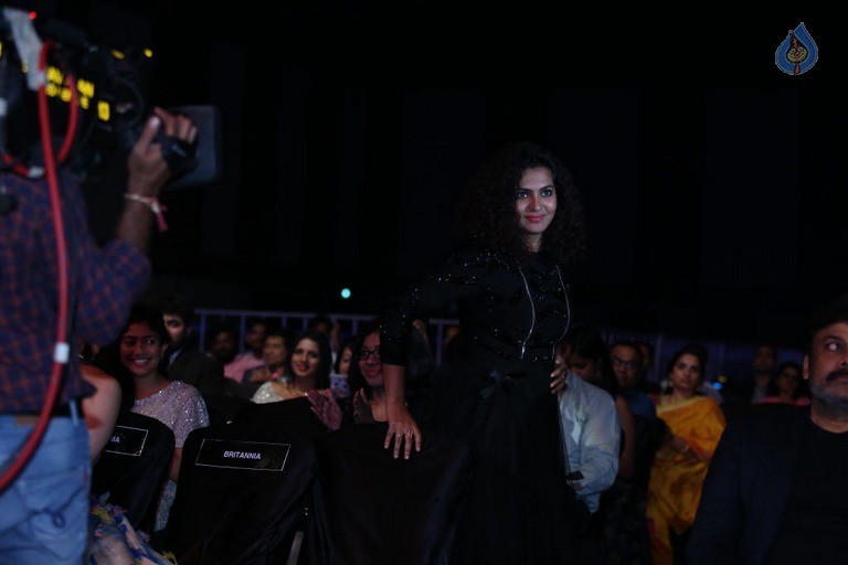 63rd Britannia Filmfare Awards South Event Photos 3 - 90 / 110 photos