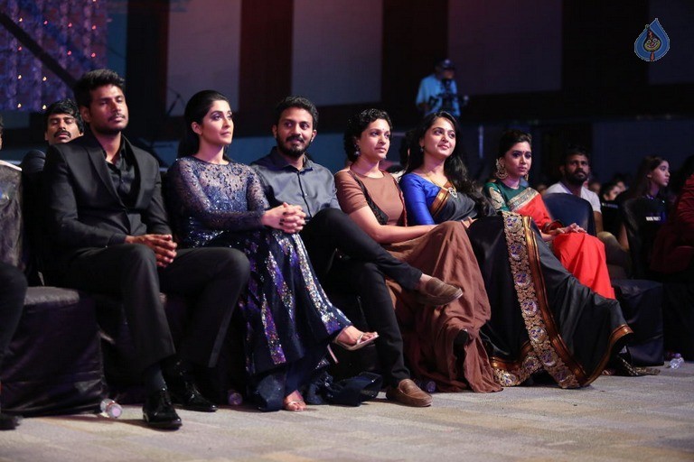 63rd Britannia Filmfare Awards South Event Photos 3 - 97 / 110 photos