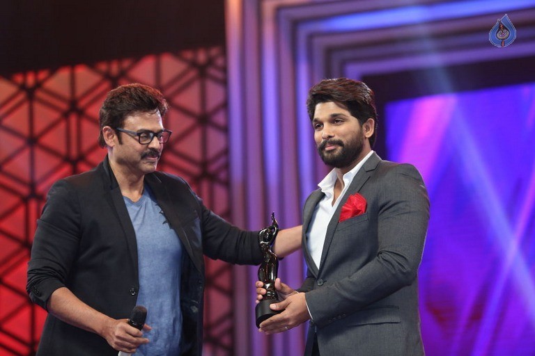 63rd Britannia Filmfare Awards South Event Photos 3 - 105 / 110 photos