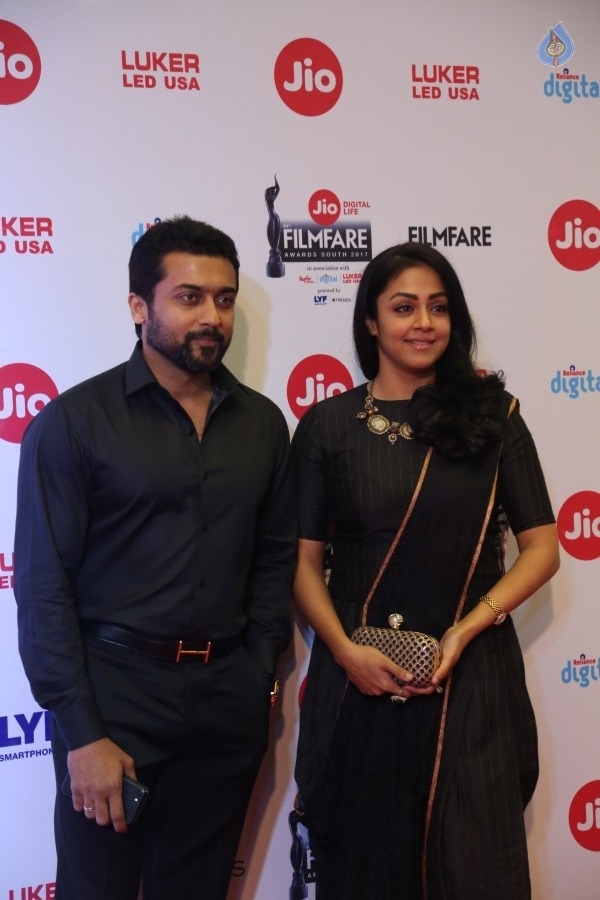 64th Jio Filmfare Awards South 2017 - 23 / 61 photos