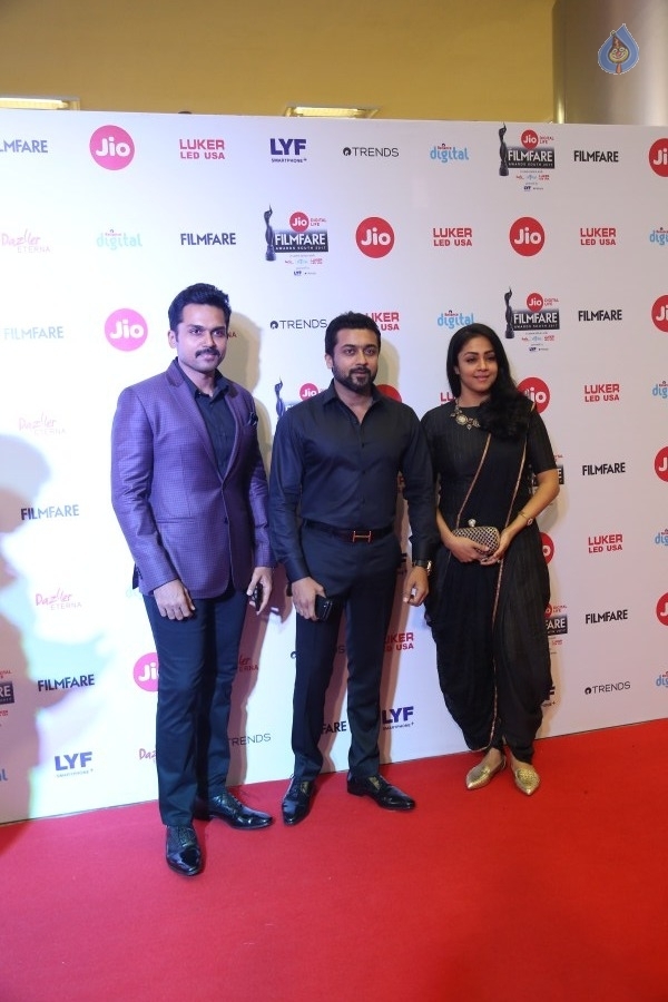 64th Jio Filmfare Awards South 2017 - 45 / 61 photos
