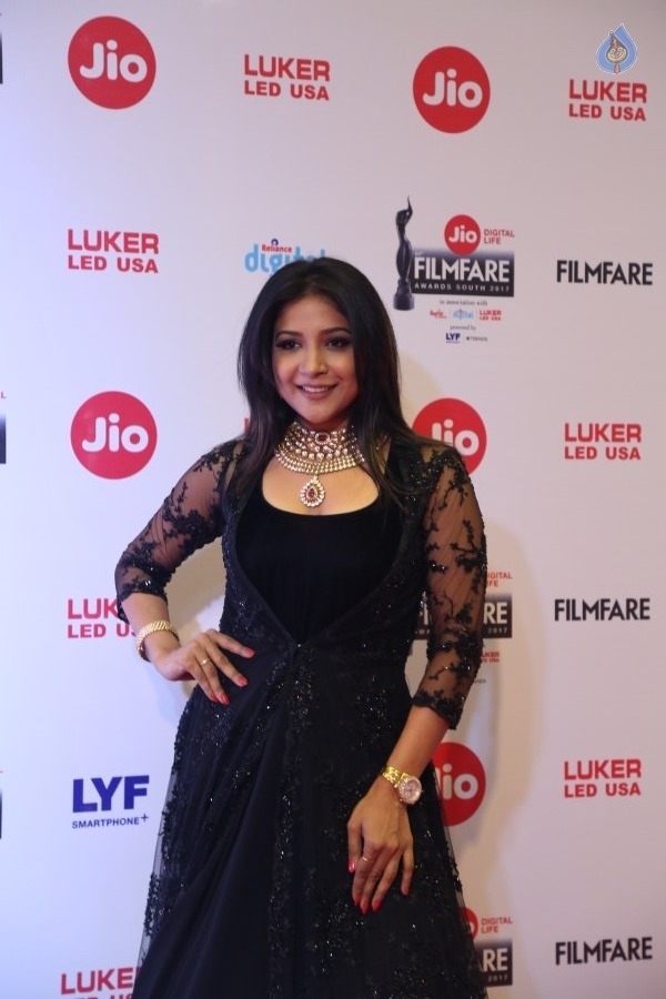 64th Jio Filmfare Awards South 2017 - 60 / 61 photos