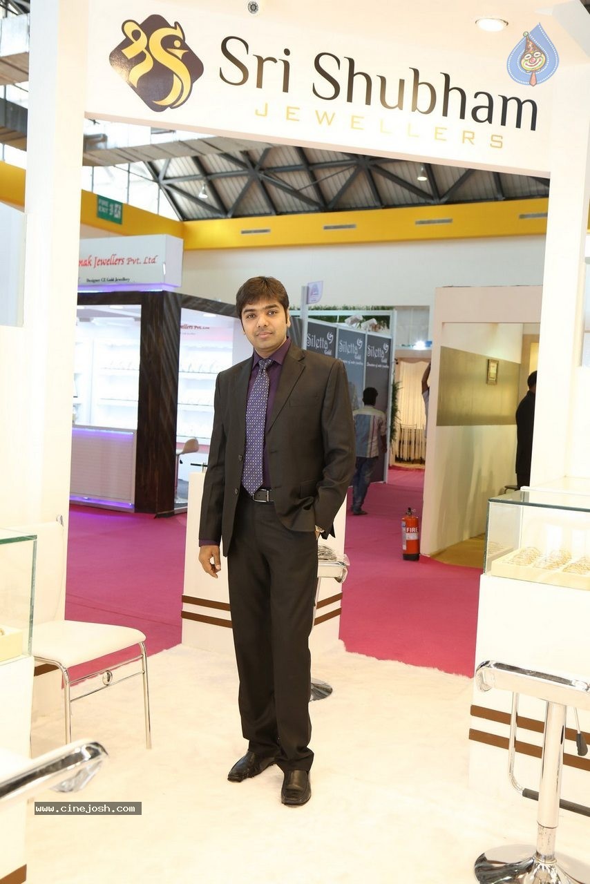 8th Hyderabad Jewellery n Gem Fair - 68 / 109 photos