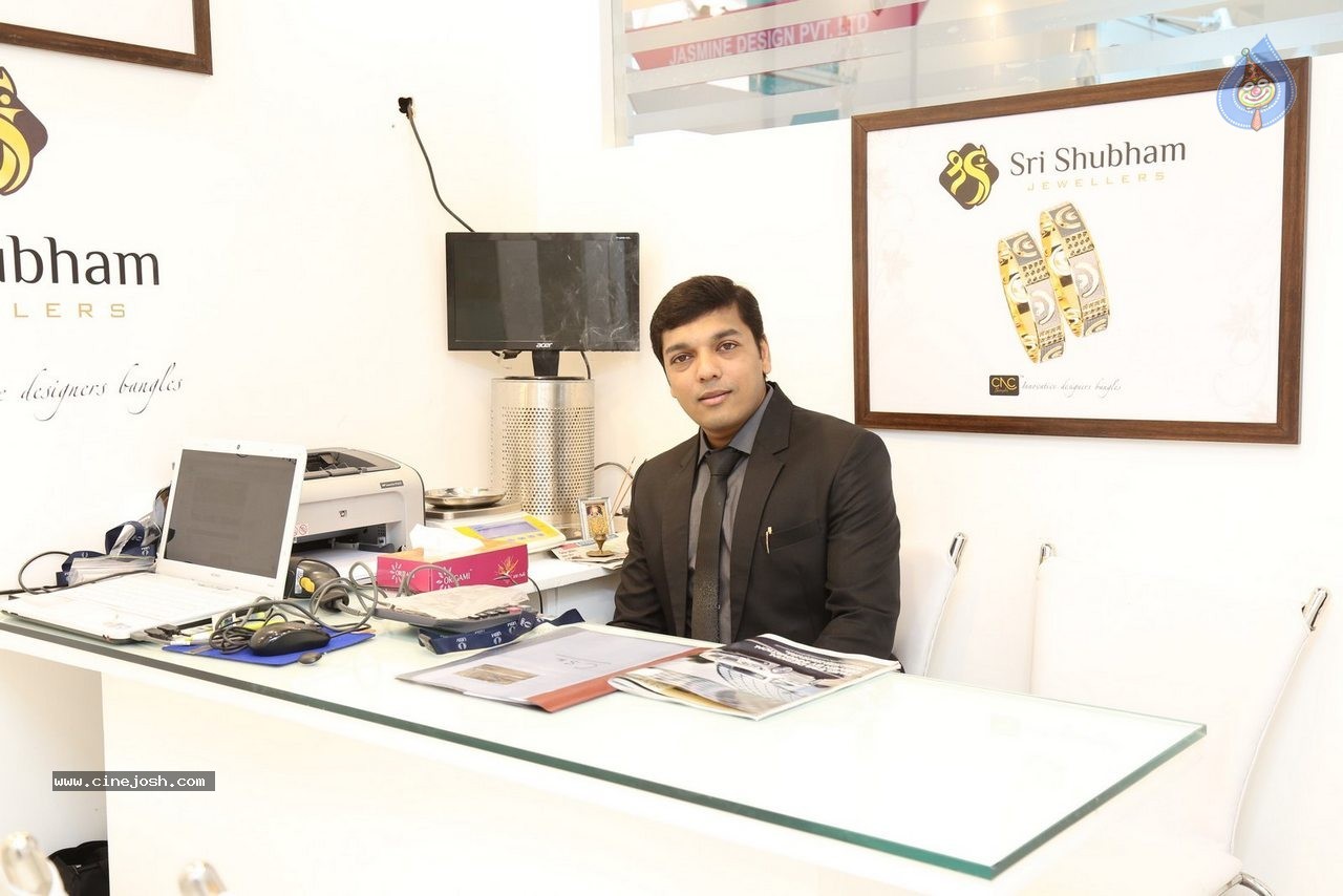 8th Hyderabad Jewellery n Gem Fair - 83 / 109 photos