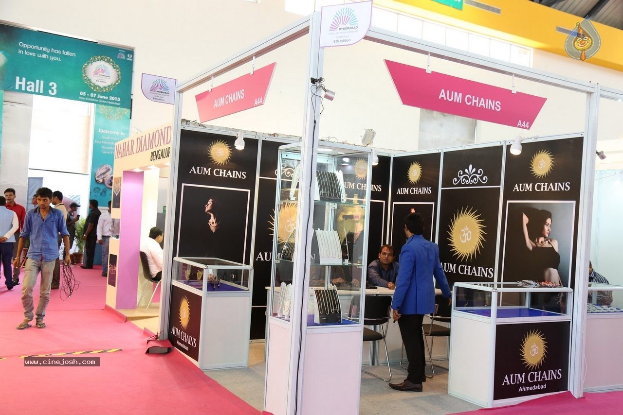 8th Hyderabad Jewellery n Gem Fair - 89 / 109 photos