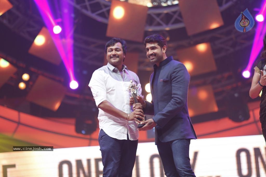 9th Vijay Awards Function Photos - 11 / 21 photos