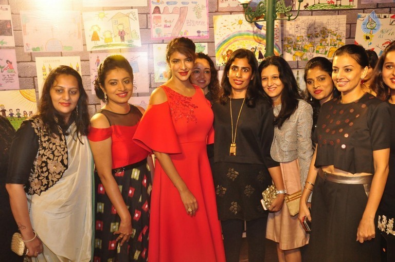 A Black Tie Charity Food For Change Event - 36 / 63 photos