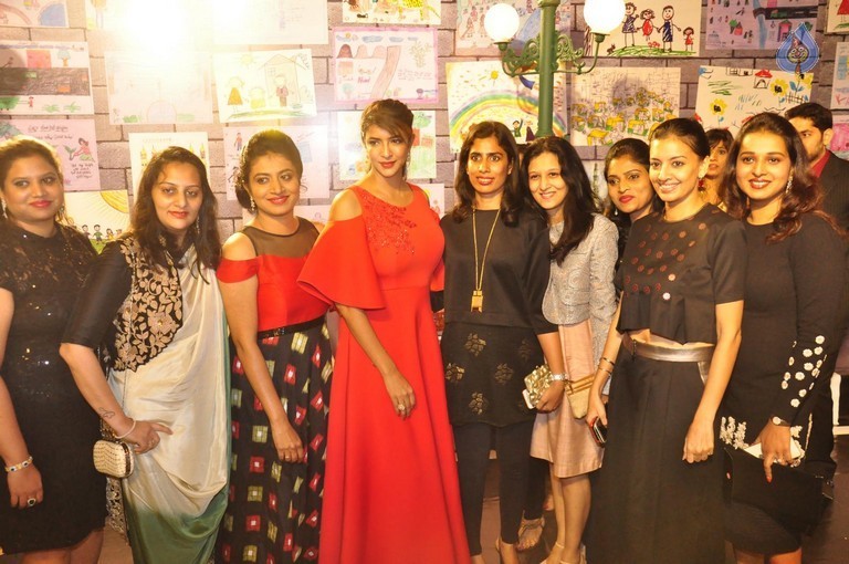 A Black Tie Charity Food For Change Event - 50 / 63 photos