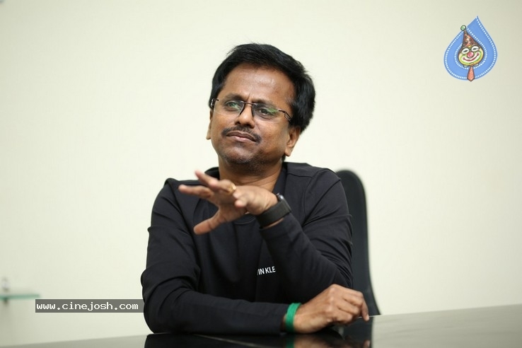 A.R. Murugadoss Interview Photos - 2 / 21 photos