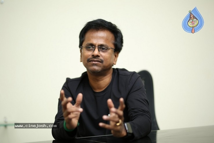 A.R. Murugadoss Interview Photos - 9 / 21 photos