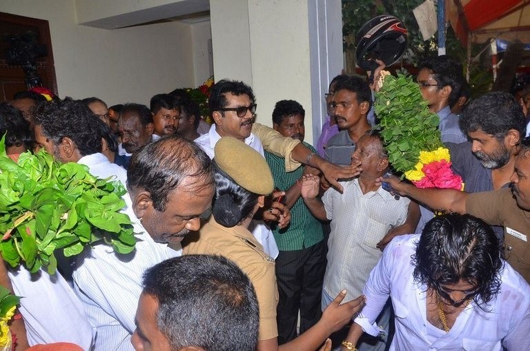Aachi Manorama Condolences Photos - 12 / 165 photos