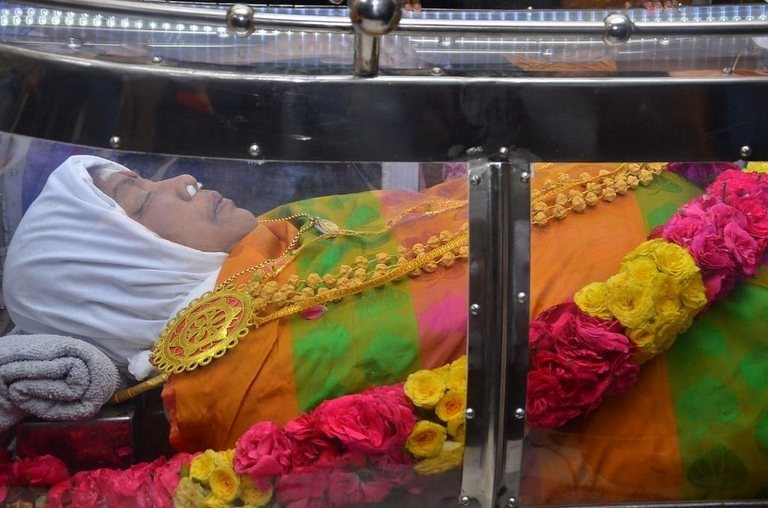 Aachi Manorama Condolences Photos - 14 / 165 photos