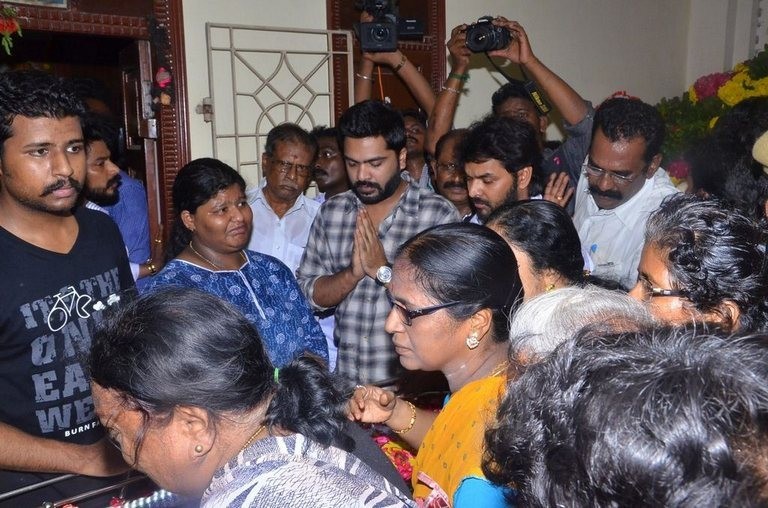 Aachi Manorama Condolences Photos - 16 / 165 photos