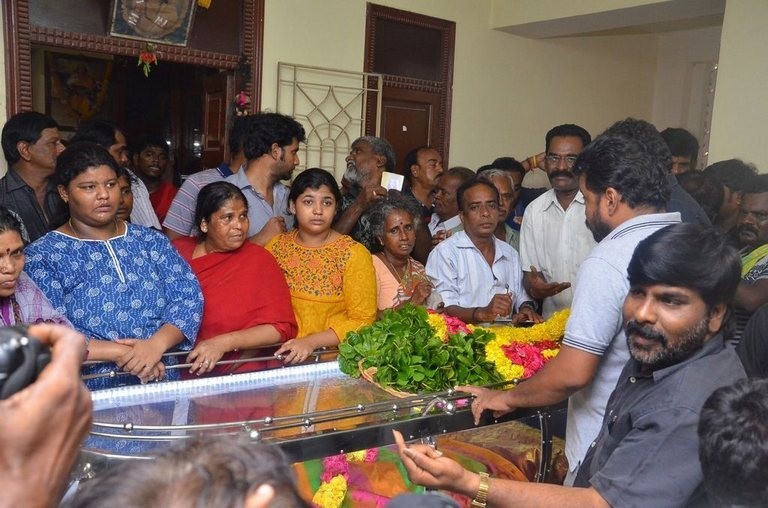 Aachi Manorama Condolences Photos - 29 / 165 photos