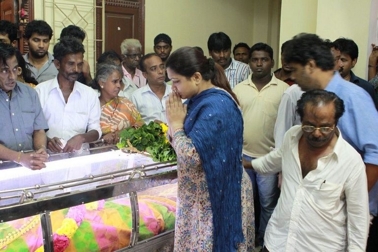 Aachi Manorama Condolences Photos - 97 / 165 photos