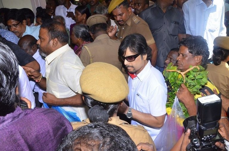 Aachi Manorama Condolences Photos - 105 / 165 photos