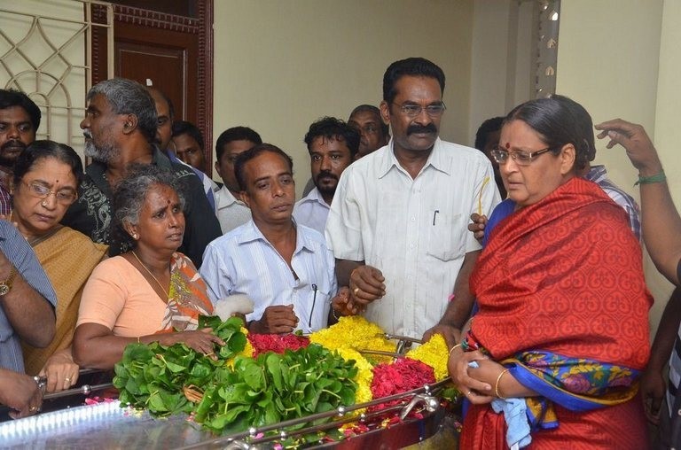 Aachi Manorama Condolences Photos - 121 / 165 photos
