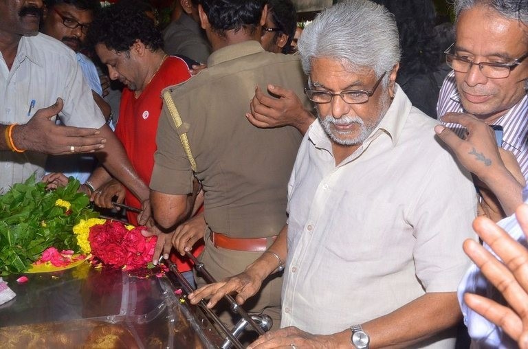 Aachi Manorama Condolences Photos - 126 / 165 photos