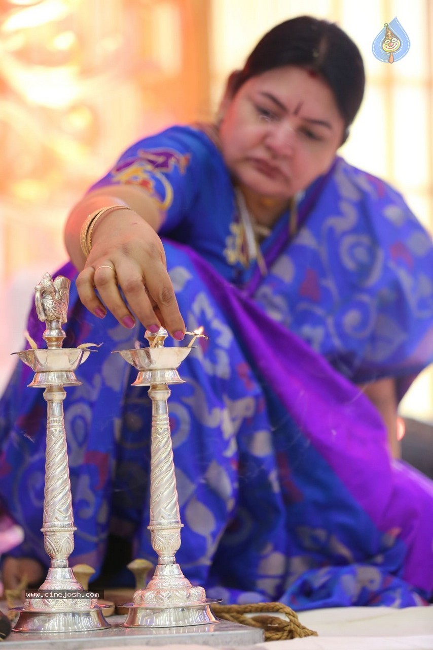 Aadi and Aruna Wedding Photos - 37 / 76 photos