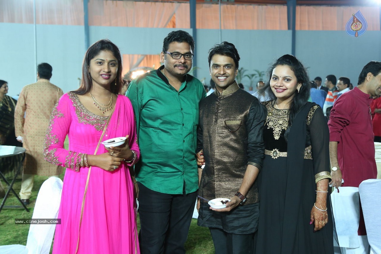 Aadi and Aruna Wedding Photos - 71 / 76 photos