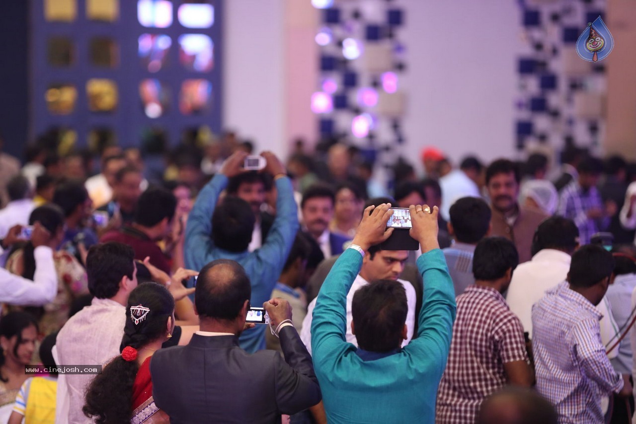 Aadi and Aruna Wedding Reception 01 - 10 / 119 photos