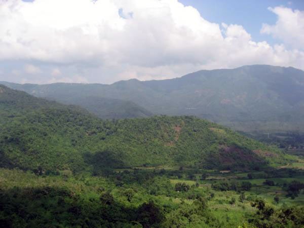 Aaraku Valley and Borra Caves Photos - 12 / 14 photos