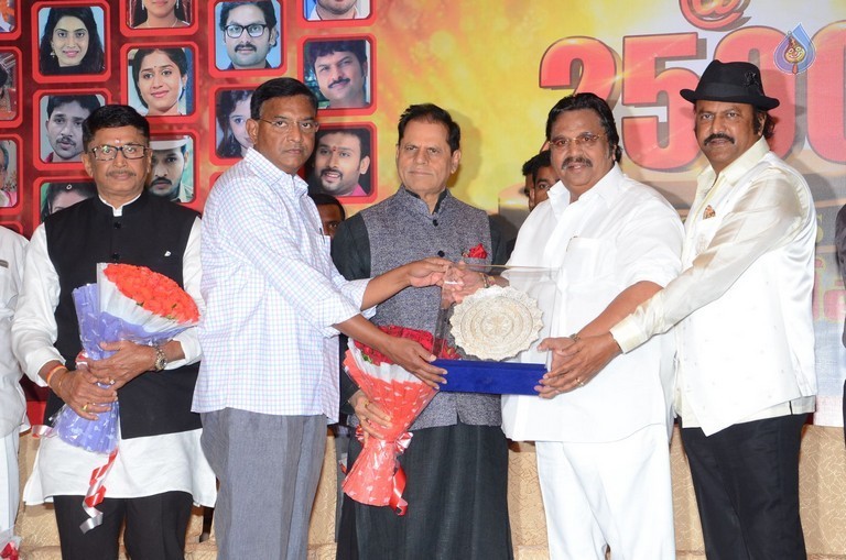 Abhishekam Serial 2500th Episodes Celebrations - 46 / 58 photos