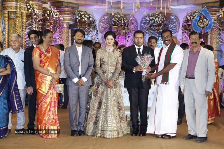Abinesh Elangovan and Nandhini Wedding Reception - 42 / 42 photos