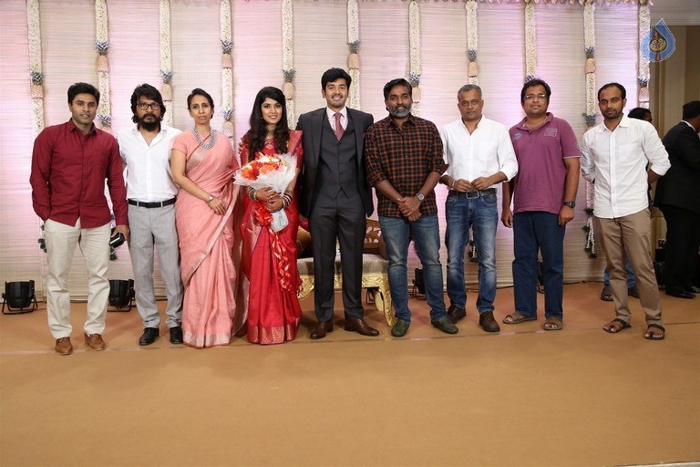 Actor Ashwin and Sonali Wedding Reception - 34 / 42 photos