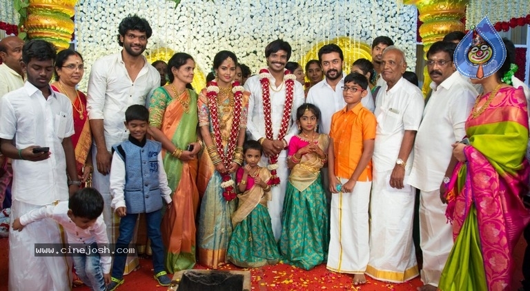 Actor Esakki Kishore Marriage Photos - 20 / 21 photos