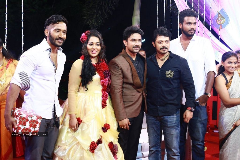 Actor Harish and Abinaya Wedding Reception - 23 / 35 photos