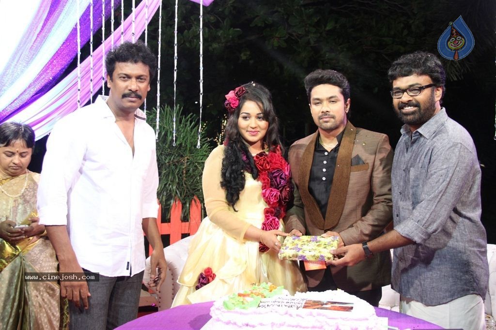Actor Harish and Abinaya Wedding Reception - 32 / 35 photos
