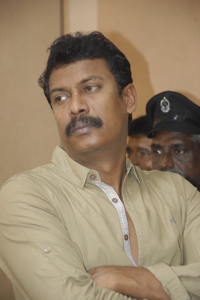 Kadhal Dhandapani Condolence Photos - 22 / 56 photos