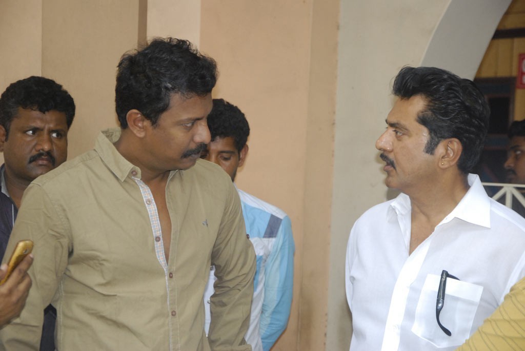 Kadhal Dhandapani Condolence Photos - 32 / 56 photos