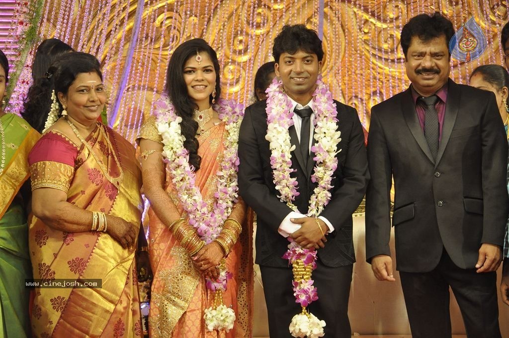 Actor Pandiarajan Son Wedding Reception - 50 / 102 photos