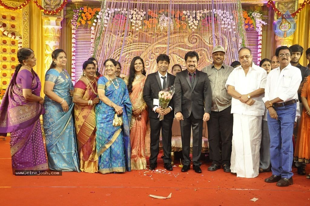 Actor Pandiarajan Son Wedding Reception - 62 / 102 photos
