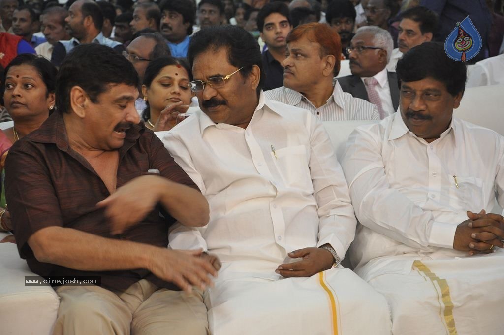 Actor Pandiarajan Son Wedding Reception - 63 / 102 photos