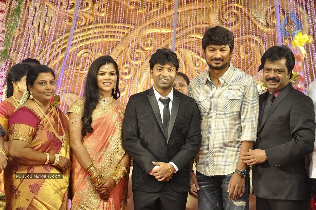Actor Pandiarajan Son Wedding Reception - 87 / 102 photos