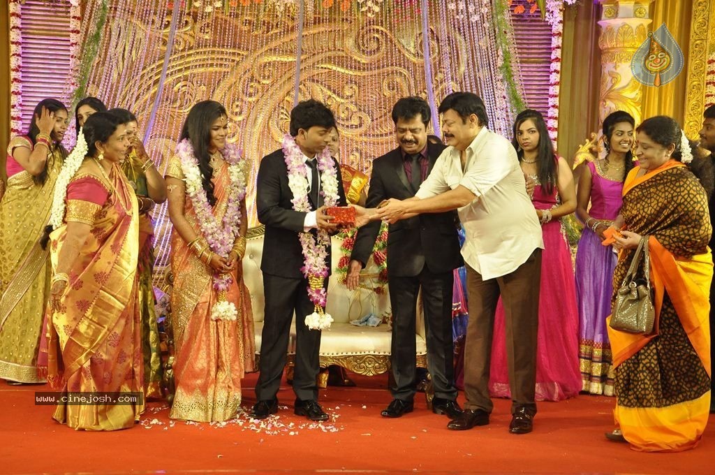 Actor Pandiarajan Son Wedding Reception - 96 / 102 photos