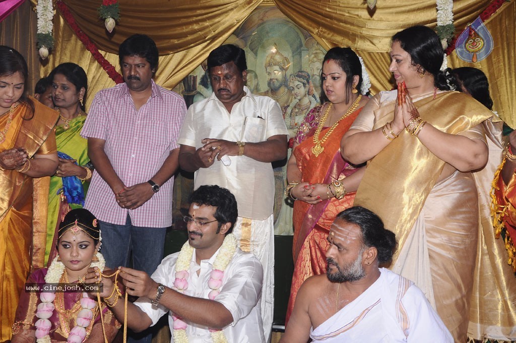 Actor Ramarajan and Nalini Son Wedding n Reception - 14 / 118 photos
