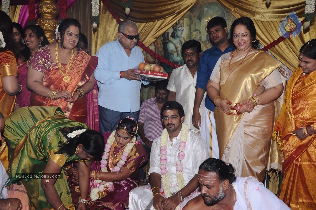 Actor Ramarajan and Nalini Son Wedding n Reception - 102 / 118 photos
