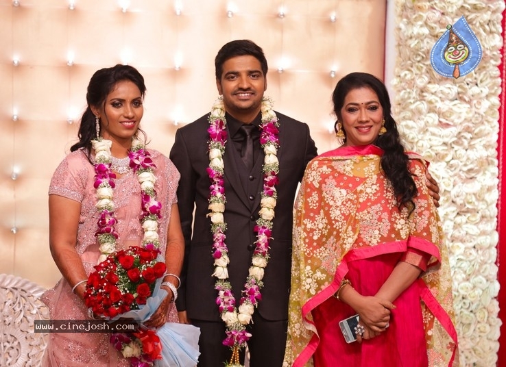 Actor Sathish - Sindhu Wedding Reception Stills - 43 / 105 photos
