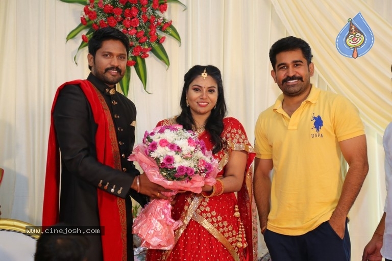 Actor Soundararaja And Tamanna Wedding Reception Stills - 8 / 26 photos