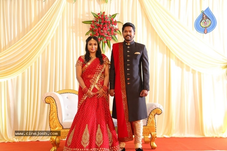 Actor Soundararaja And Tamanna Wedding Reception Stills - 15 / 26 photos