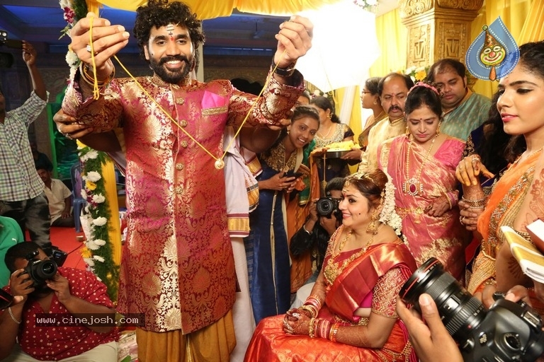 Actress Namitha and Veer Wedding Photos - 14 / 14 photos